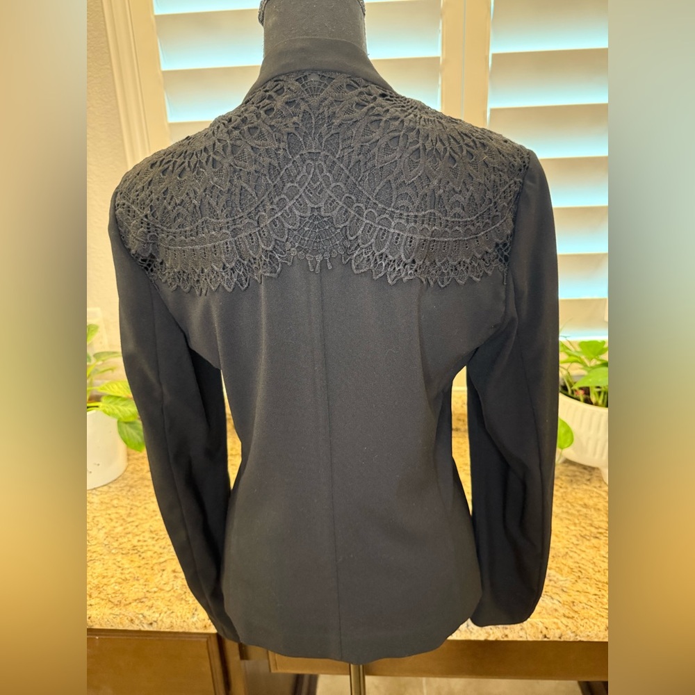 NWOT Kobi Halperin Claudia Black with Lace Back Detail Blazer– Size M